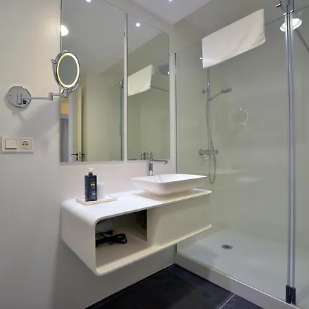 Plaza Mina By Luxury -adults Recommended Aparthotel Cadiz
