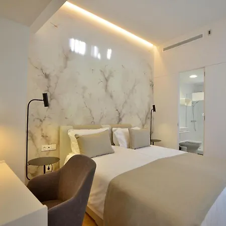 Plaza Mina By Luxury -adults Recommended