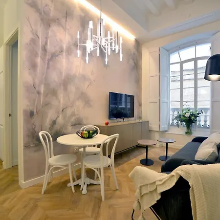 Plaza Mina By Luxury -adults Recommended