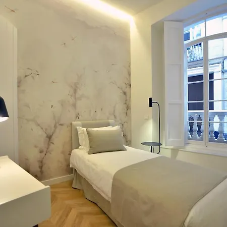 Plaza Mina By Luxury -adults Recommended Aparthotel Cadiz