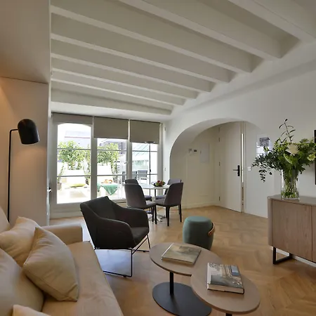 Plaza Mina By Luxury -adults Recommended
