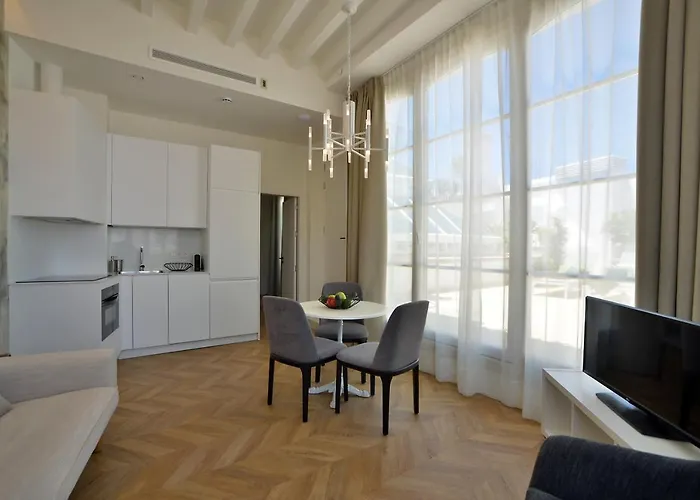 Plaza Mina - Adults Recommended By Luxury 4* Cadiz