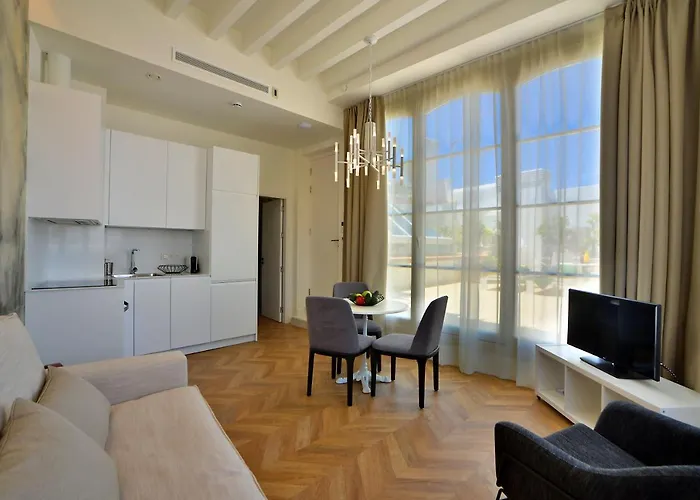 Aparthotel Plaza Mina - Adults Recommended By Luxury Cádiz