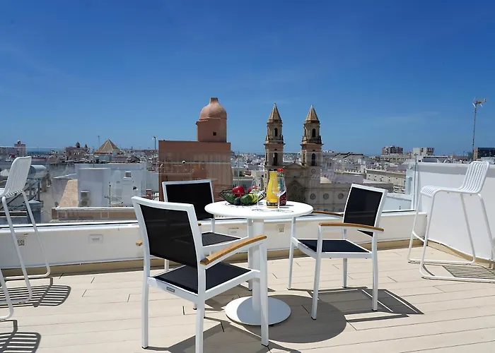 Plaza Mina - Adults Recommended By Luxury