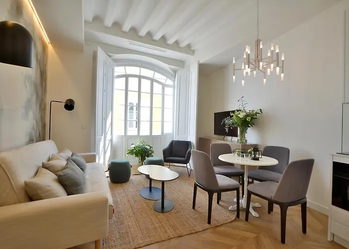 Plaza Mina - Adults Recommended By Luxury Апарт-отель Кадис