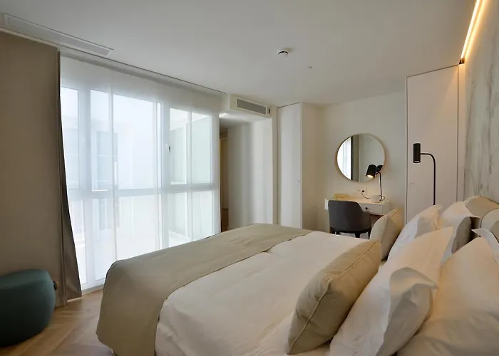 Plaza Mina - Adults Recommended By Luxury