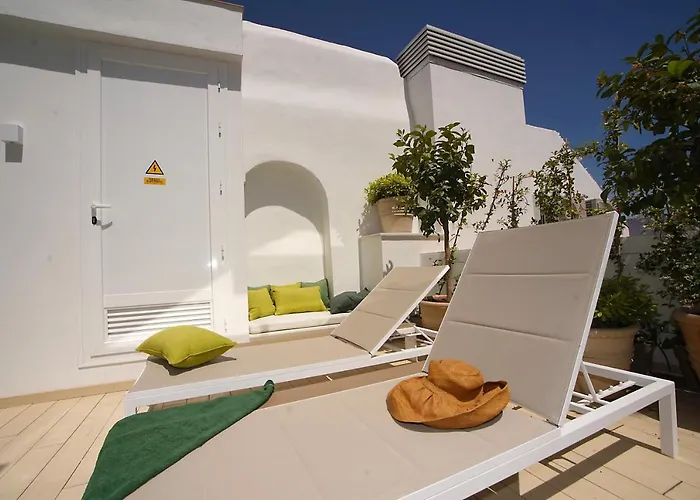 Plaza Mina - Adults Recommended By Luxury