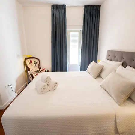 Plaza Mina - Adults Recommended By Luxury カディス