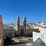 Plaza Mina - Adults Recommended By Luxury Апарт-отель Кадис